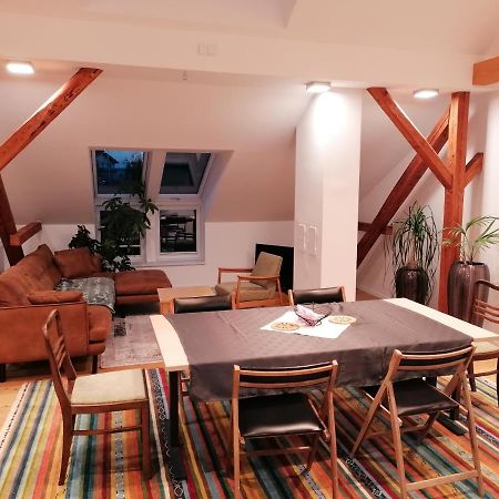 グミュントHaus Larissaアパートメント エクステリア 写真